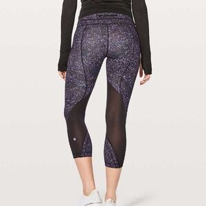 Lululemon Inspire Crop II Crystalline Multi / Black Size 10